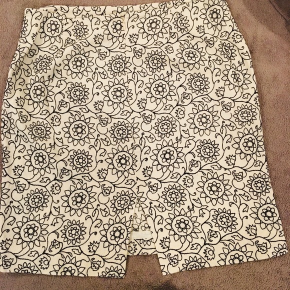 W WORTHINGTON SKIRT SUIT - Picture 10 of 12